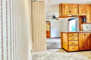 502 S 29th St, Manitowoc, WI 54220 - Photo 5