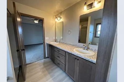 1302 W Thorn Creek Drive, Hilbert, WI 54129 - Photo 9