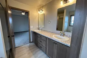 1302 W Thorn Crk Dr, Hilbert, WI 54129 - Photo 9