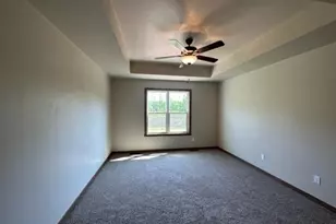 1316 W Thorn Crk Dr, Hilbert, WI 54129 - Photo 7