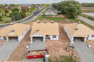 109 Theunis Dr, Wrightstown, WI 54180 - Photo 3