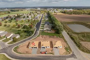 115 Theunis Dr, Wrightstown, WI 54180 - Photo 5