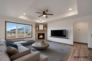 115 Theunis Dr, Wrightstown, WI 54180 - Photo 9