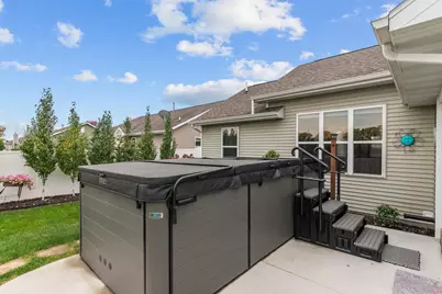 N9074 Papermaker, Menasha, WI 54952 - Photo 39