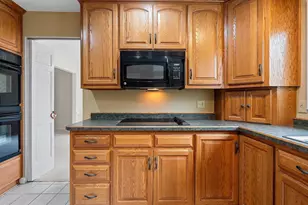 1909 N Nicholas St, Appleton, WI 54914 - Photo 13