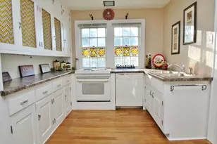 605 S Clay St, Green Bay, WI 54301 - Photo 3