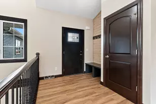 2534 N Stellita Cir, De Pere, WI 54115 - Photo 5