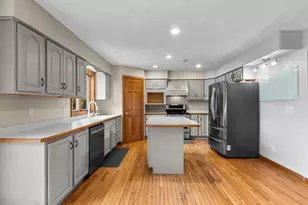 217 Patricia Ln, Wrightstown, WI 54180 - Photo 13