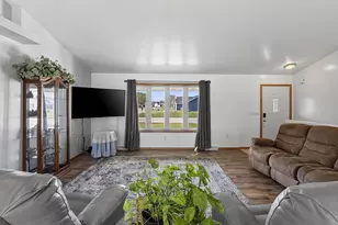 708 Lowell Rd, Luxemburg, WI 54217 - Photo 19