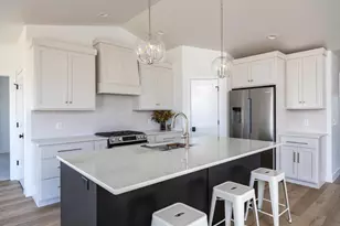 1622 Sage Xing, Oshkosh, WI 54904 - Photo 9