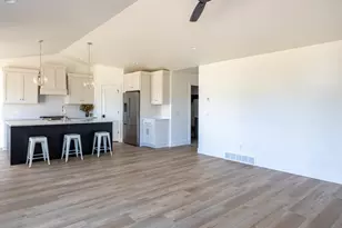 1622 Sage Xing, Oshkosh, WI 54904 - Photo 7