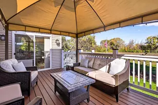 1516 Kingswood Dr, Neenah, WI 54956 - Photo 13