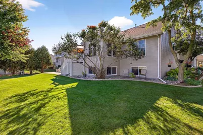 1516 Kingswood Drive, Neenah, WI 54956 - Photo 11