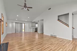 N308 Eastowne Ct, Appleton, WI 54915 - Photo 3