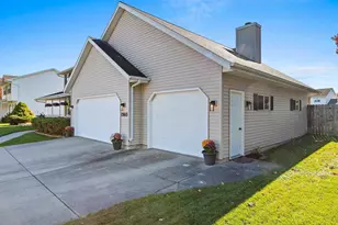 1960 Charles St, De Pere, WI 54115 - Photo 3