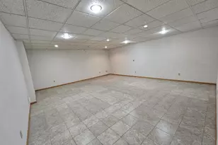 N2071 Mary Jane Cir, Waupaca, WI 54981 - Photo 9