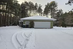 N2071 Mary Jane Cir, Waupaca, WI 54981 - Photo 13