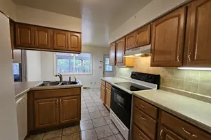 N2071 Mary Jane Cir, Waupaca, WI 54981 - Photo 5