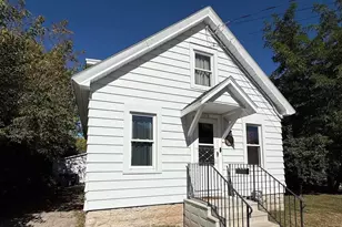 1218 Carr Pl, Oshkosh, WI 54901 - Photo 1