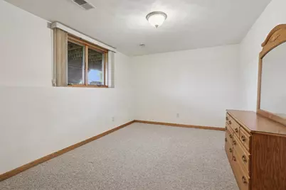 498 Ridgeway Court, Brillion, WI 54110 - Photo 15