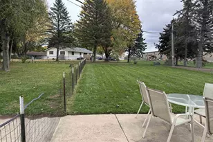 308 S Maple St, Black Creek, WI 54106 - Photo 3