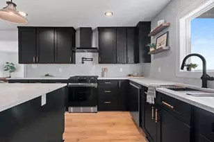 3660 Cty Road S, Little Suamico, WI 54141 - Photo 17