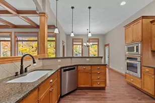 592 Cornrow Ln, Combined Locks, WI 54113 - Photo 15