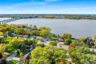 2584 Riverside Dr, Green Bay, WI 54301 - Photo 3