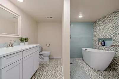 2584 Riverside Drive, Green Bay, WI 54301 - Photo 37