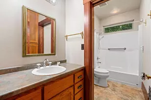 2133 Palmer Ct, Green Bay, WI 54311 - Photo 45