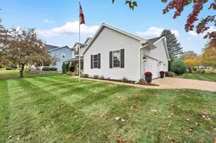 3130 Early Bird Ln, Green Bay, WI 54313 - Photo 5