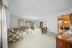 1819 Hubbard St, Oshkosh, WI 54902 - Photo 7