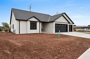 201 Rivers Edge Dr, Kimberly, WI 54136 - Photo 3