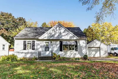 440 Oaklawn Avenue, Green Bay, WI 54304 - Photo 1