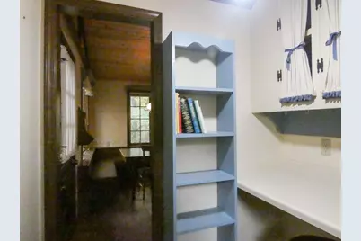 2044 Ann Lane, Green Bay, WI 54304 - Photo 37