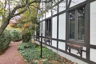 2044 Ann Ln, Green Bay, WI 54304 - Photo 9