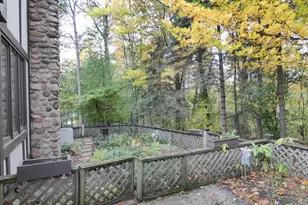 2044 Ann Ln, Green Bay, WI 54304 - Photo 19