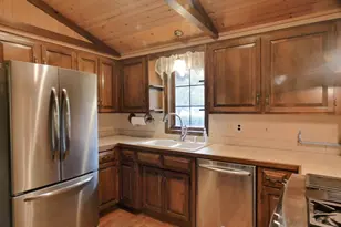 2044 Ann Ln, Green Bay, WI 54304 - Photo 33