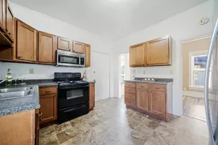 1514 Elmwood Ave, Oshkosh, WI 54901 - Photo 5