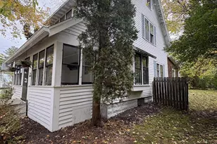 514 E Pine St, New London, WI 54961 - Photo 17