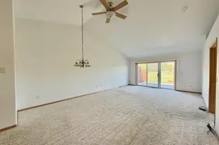 586 N Wisconsin St, Berlin, WI 54923 - Photo 15