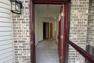 586 N Wisconsin St, Berlin, WI 54923 - Photo 3