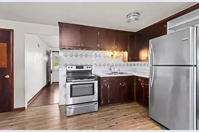 332 E St Joseph Street, Green Bay, WI 54301 - Photo 7