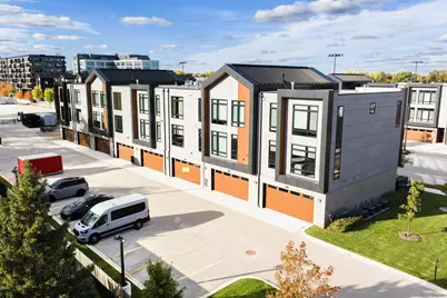 1077 Brookwood Drive, Green Bay, WI 54304 - Photo 61