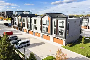 1077 Brookwood Dr, Green Bay, WI 54304 - Photo 61