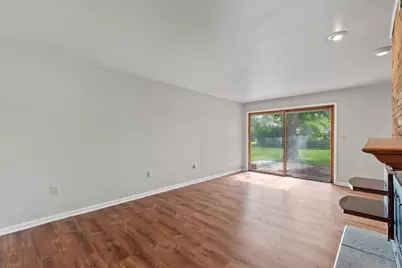 5404 N Bethmaur Lane, Milwaukee, WI 53209 - Photo 13