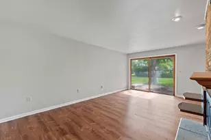 5404 N Bethmaur Ln, Milwaukee, WI 53209 - Photo 13