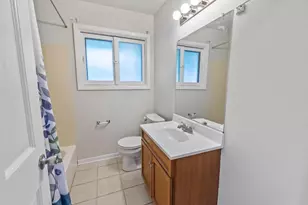 5404 N Bethmaur Ln, Milwaukee, WI 53209 - Photo 21