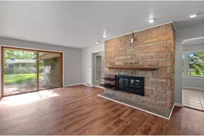 5404 N Bethmaur Lane, Milwaukee, WI 53209 - Photo 11