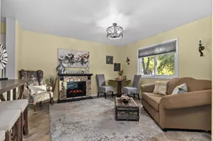 1809 Alcan Dr, Menasha, WI 54952 - Photo 9